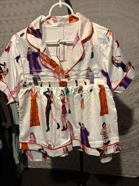 SHESHOW Taylor Swift The Eras Tour Novelty Pajama Set Satin PJs NWT Size M